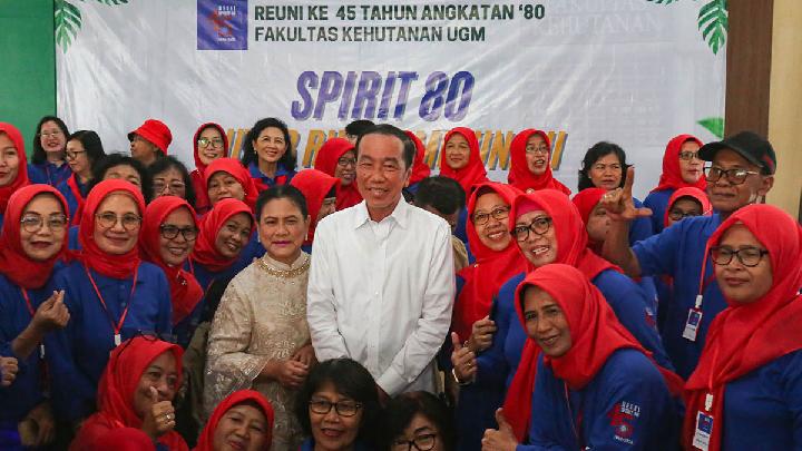 Teman Kuliah di UGM Bela Jokowi: "Kami Saksi Hidup"