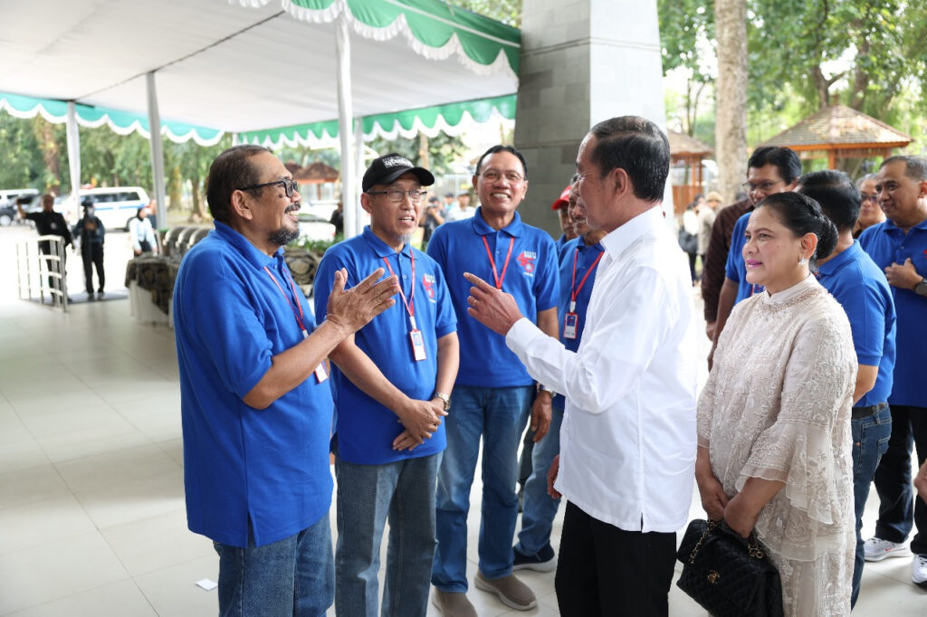 Ijazah Jokowi Tetap Diragukan: Tanggapan Roy Suryo dan Projo